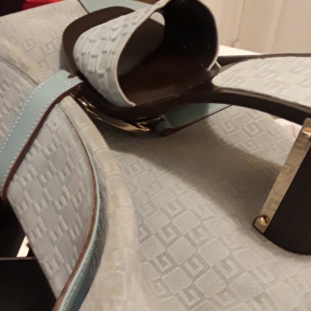 New Gucci bag and sandals. Authentic.